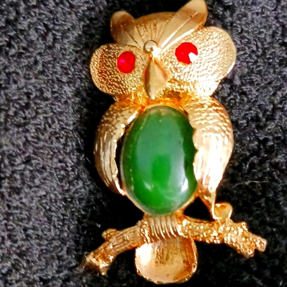 Brooch - Picture 1 of 2